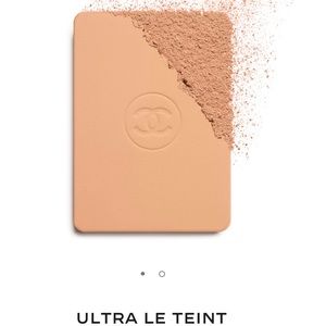 CHANEL ultra le teint Ultrawear Compact B70